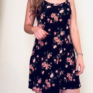 •• Floral print Cami Summer dress••